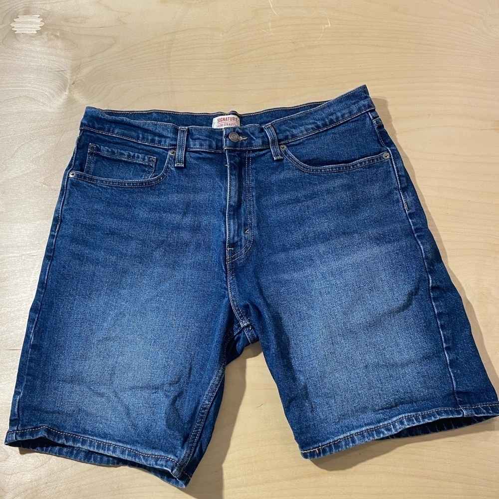 Signature Levi’s Denim Blue Men's Shorts 34 (MR) - Picture 3 of 8